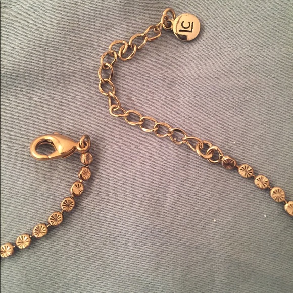 Delicate necklace - Picture 3 of 3